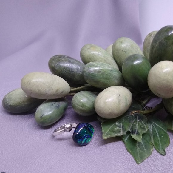 Dichroic Glass Cabochon Ring of Blues & Greens, Silver Tone Band Size 5 1/2 - Picture 5 of 7